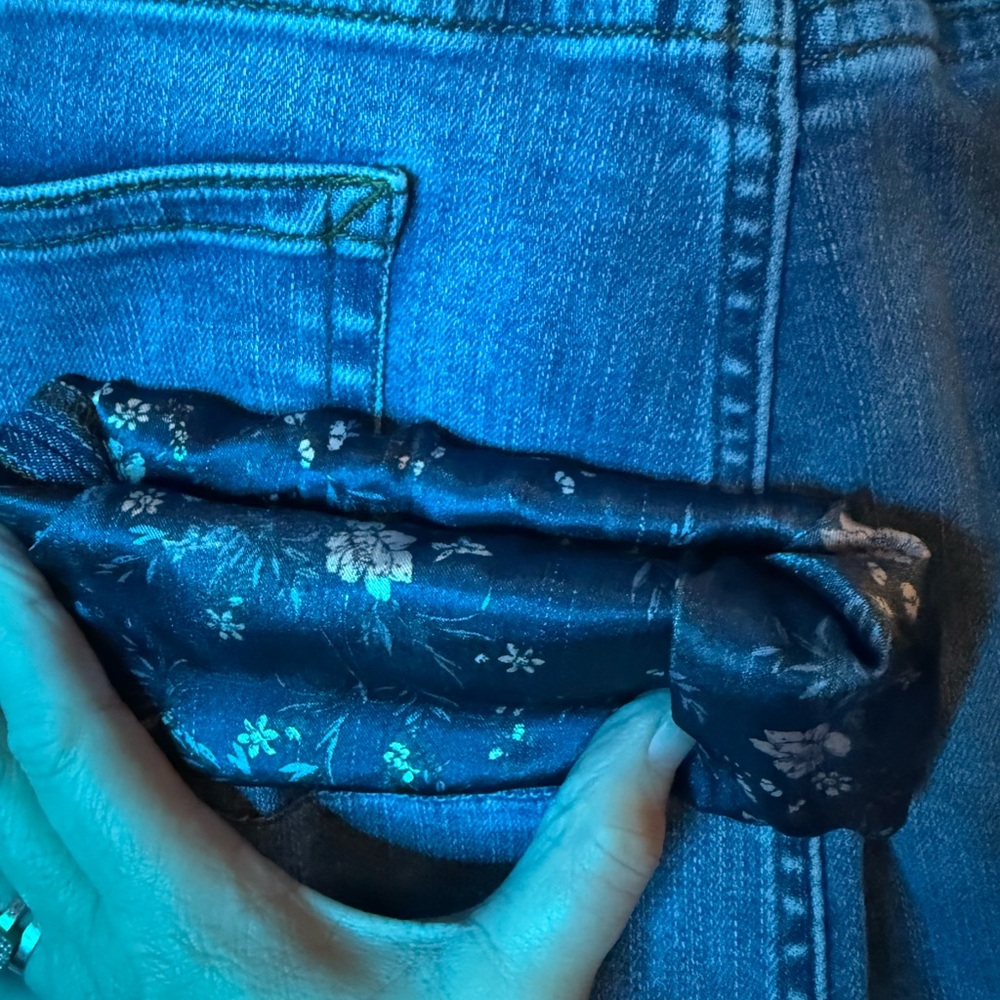 Matilda Jane Women's Blue Jeans - Picture 7 of 12
